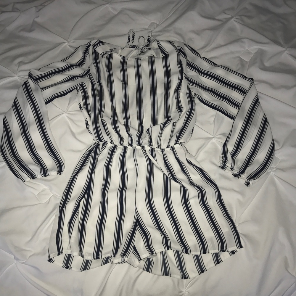 ROMPER (S)